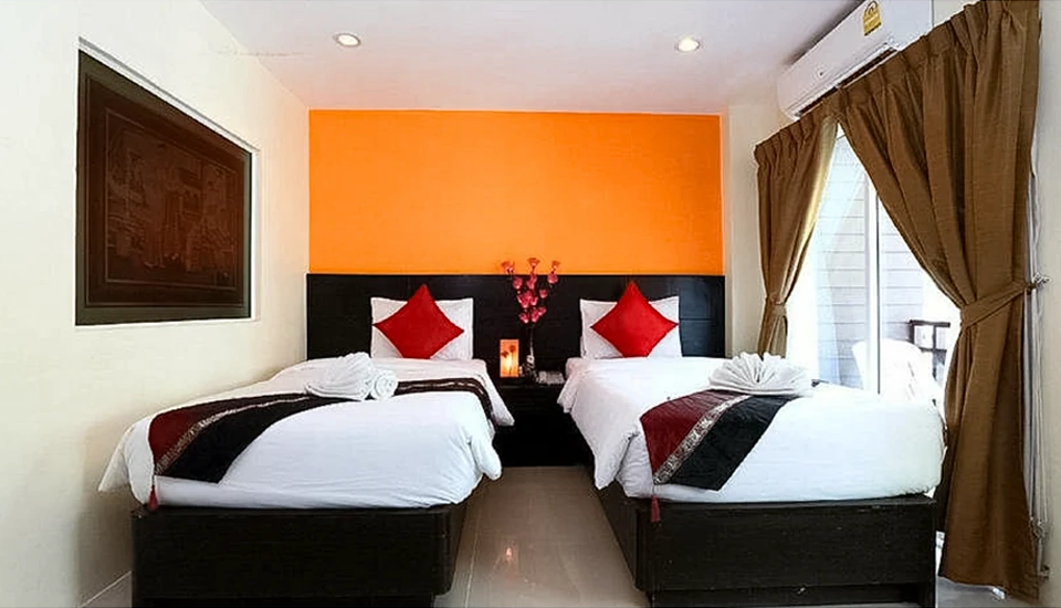 هتل ات هوم بوتیک پوکت